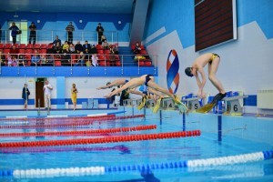 Заплывы спортсменов школы ДОСААФ