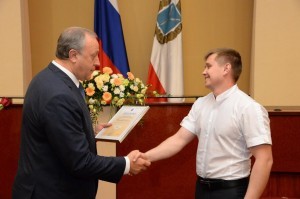 губер_награждение_предпринимателей