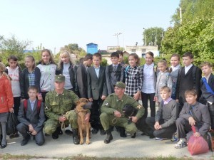 На службе – четвероногие бойцы