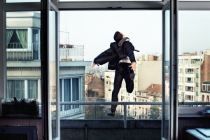 балкон, падение, суицид, самоубийство