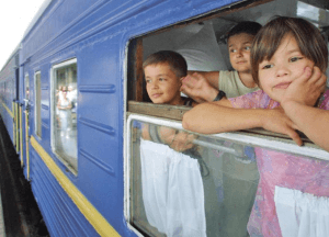 поезд дети