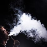 Исследование показало связь между электронными сигаретами и риском развития рака щек