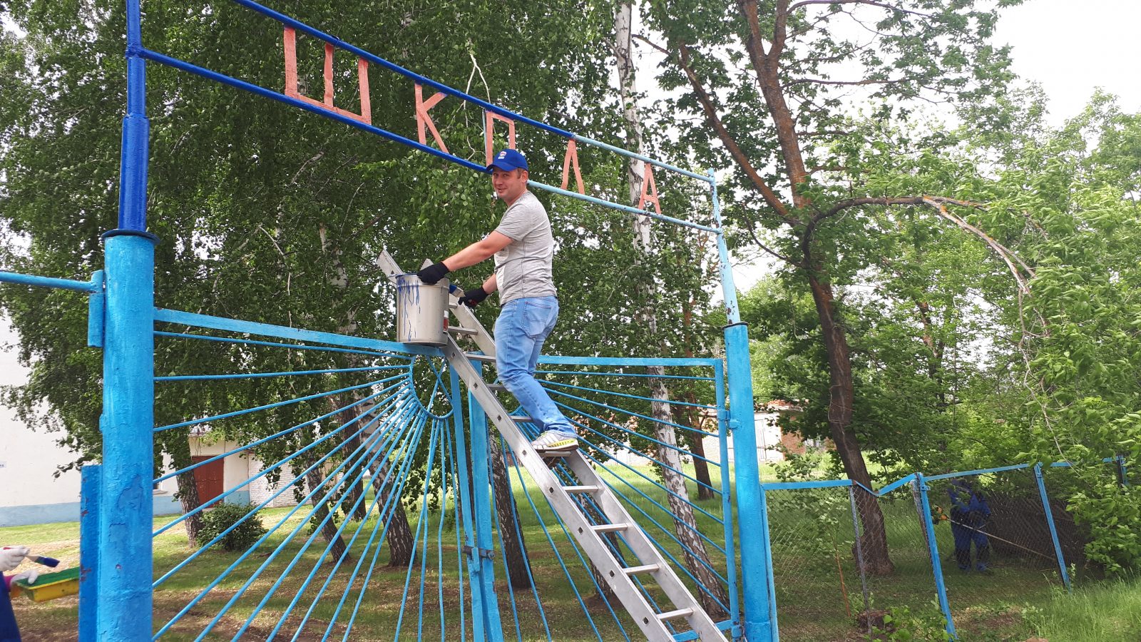 В селе Плеханы прошел субботник - Балаково 24 - информационный портал  города Балаково