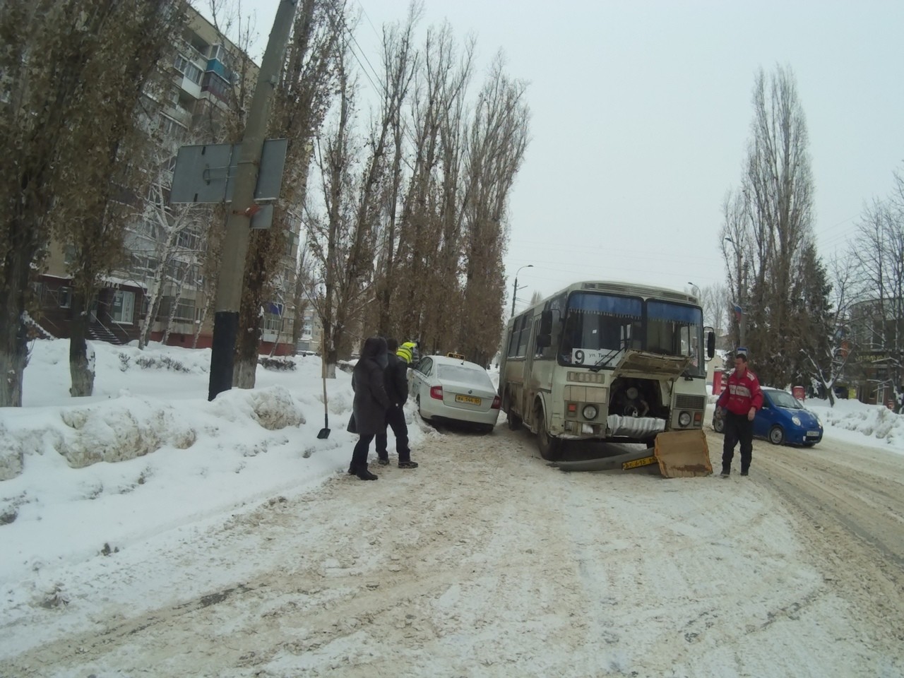 Автовокзал балаково. Балаковский автобус. Автобусы Балаково. Автобус Саратов-Балаково. Балаково автобусы фото.