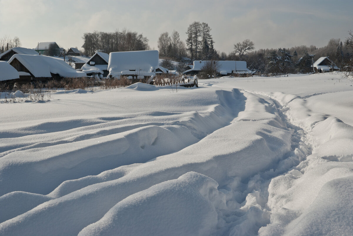Зима снег деревня