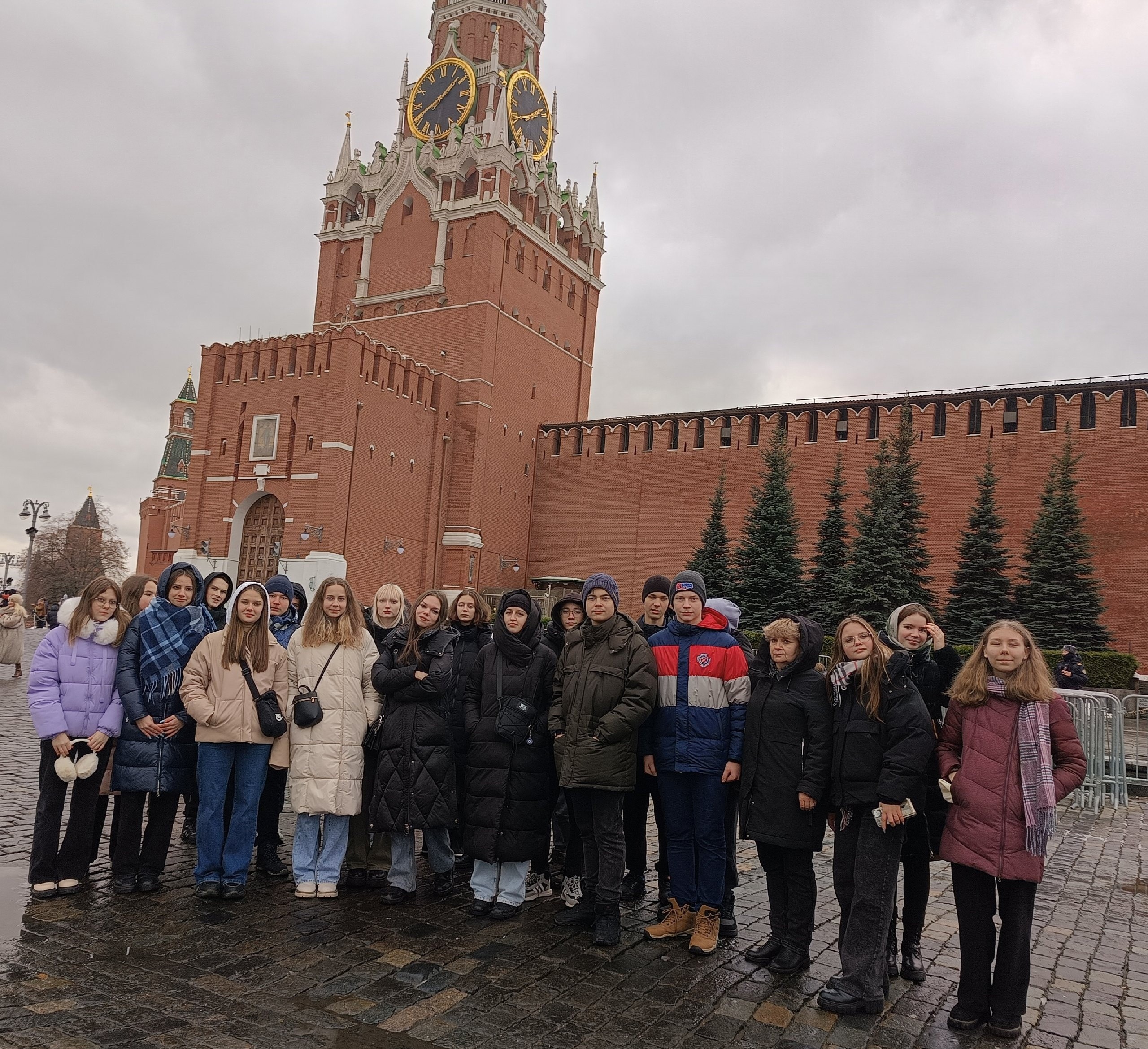 Лучший исторический класс из школы № 22 г. Балаково побывал в Москве |  27.12.2023 | Балаково - БезФормата