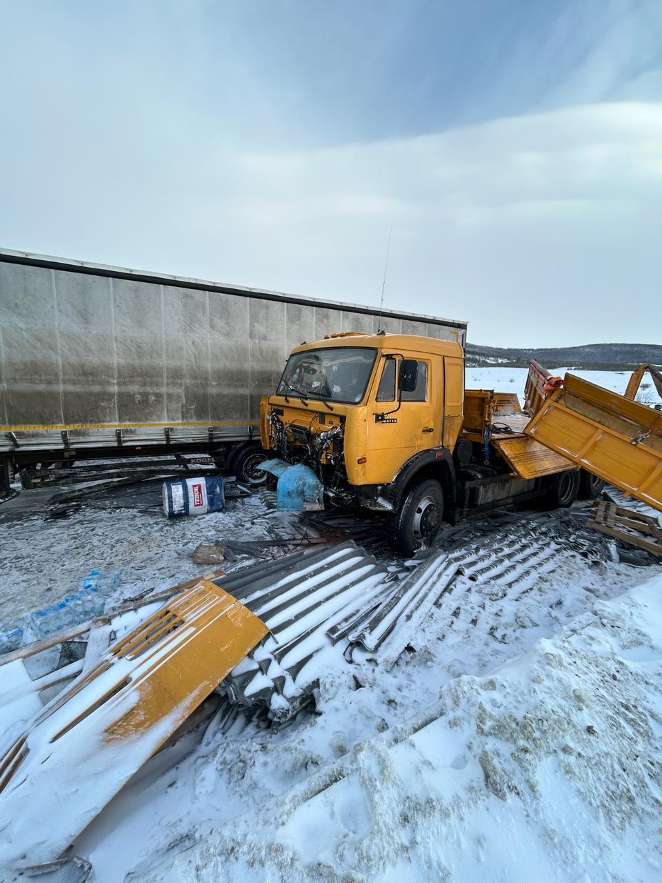 Стали известны подробности массового смертельного ДТП с шестью  транспортными средствами, которое произошло вчера в Хвалынском районе |  07.02.2024 | Балаково - БезФормата