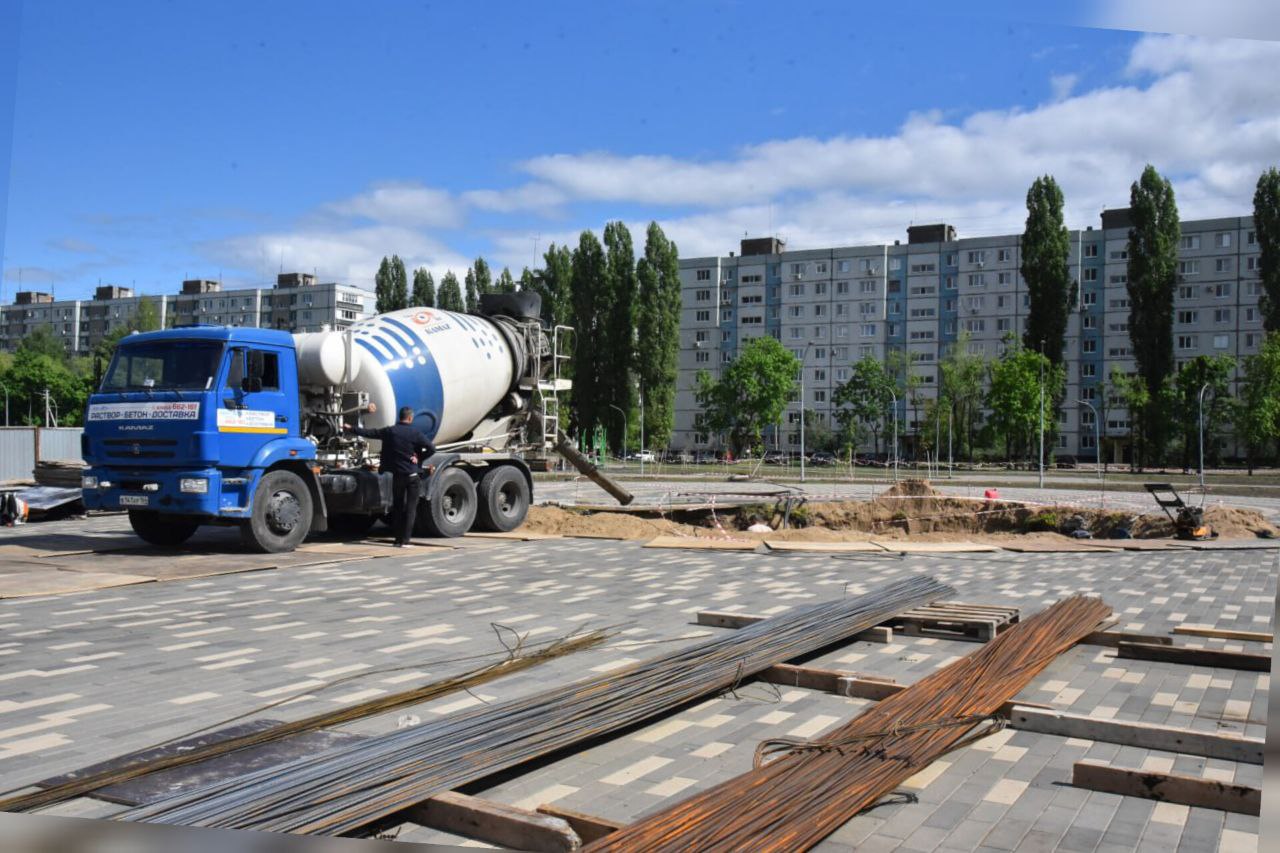 В балаковском парке «Центральный» продолжаются работы по строительству  фонтана | 02.05.2024 | Балаково - БезФормата