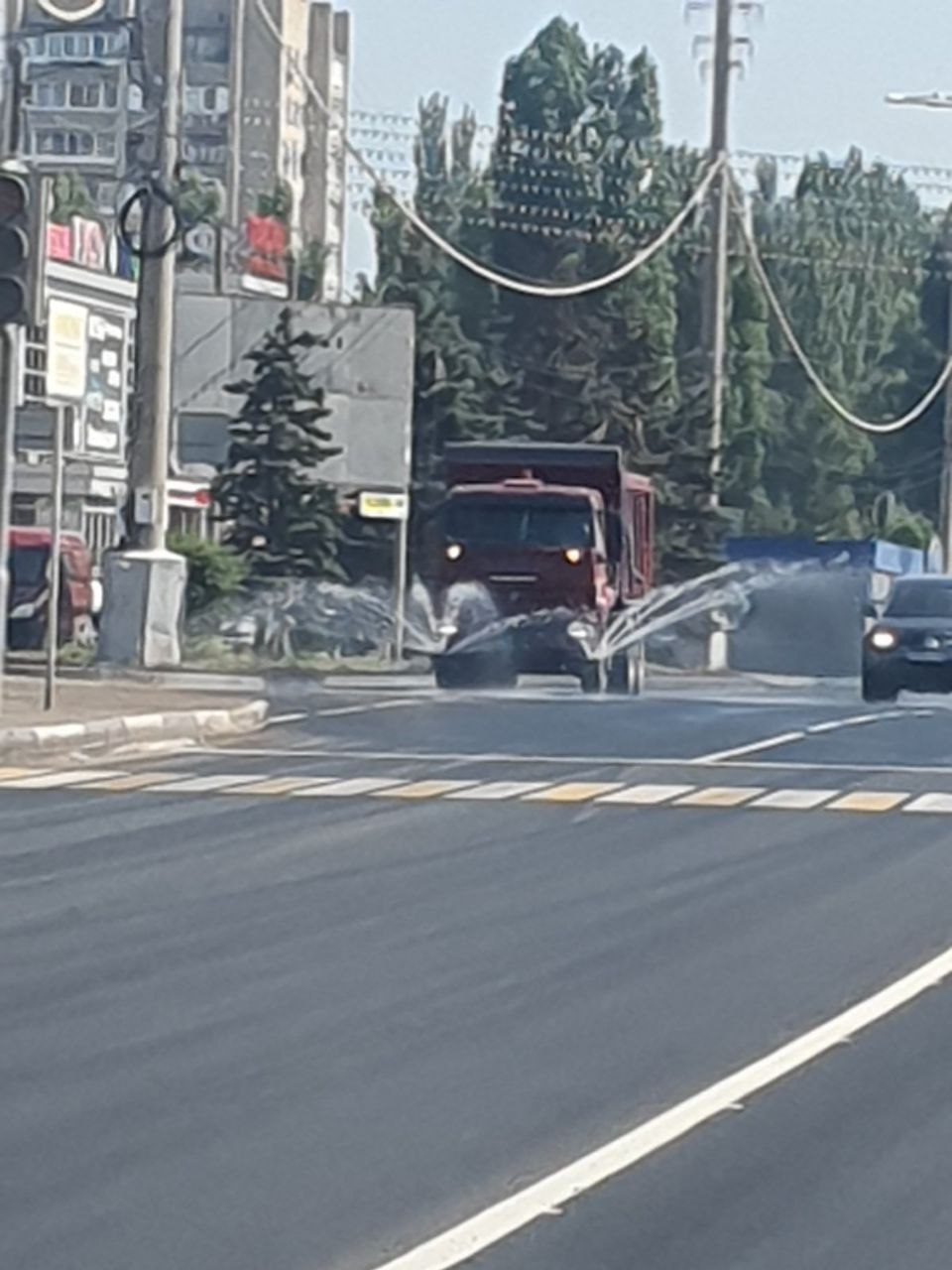 Администрация БМР рассказала о регулярном поливе городских магистралей в  жаркую погоду - Балаково 24 - информационный портал города Балаково