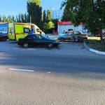 Вчера в Балакове на ул. Братьев Захаровых отечественный автомобиль наехал на мопед. Водитель двухколесного транспортного средства попал в больницу