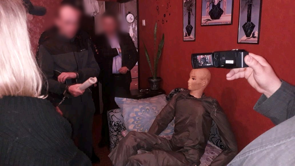 Старший брат убил младшего брата. Брат за брата цитаты. Как задушить брата. Старший брат убил младшего брата. Как задушить брата.