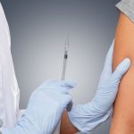 В Саратовскую область 23 января поступит первая партия вакцины от коронавируса для подростков
