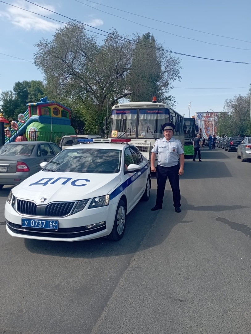 Сегодня в Балакове в оздоровительный летний лагерь «Ласточка» ребята  отправились в сопровождении сотрудников ГИБДД | 10.06.2022 | Балаково -  БезФормата