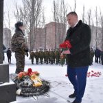 Балаковцы возложили цветы к мемориалу землякам, погибшим в Афганистане и локальных конфликтах